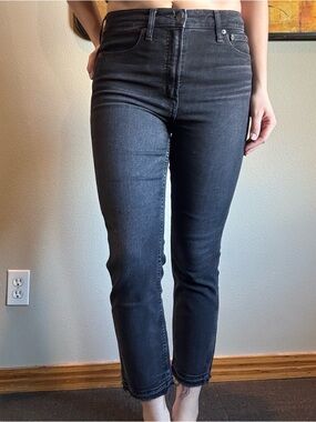 GAP Black Cropped Skinny Jeans